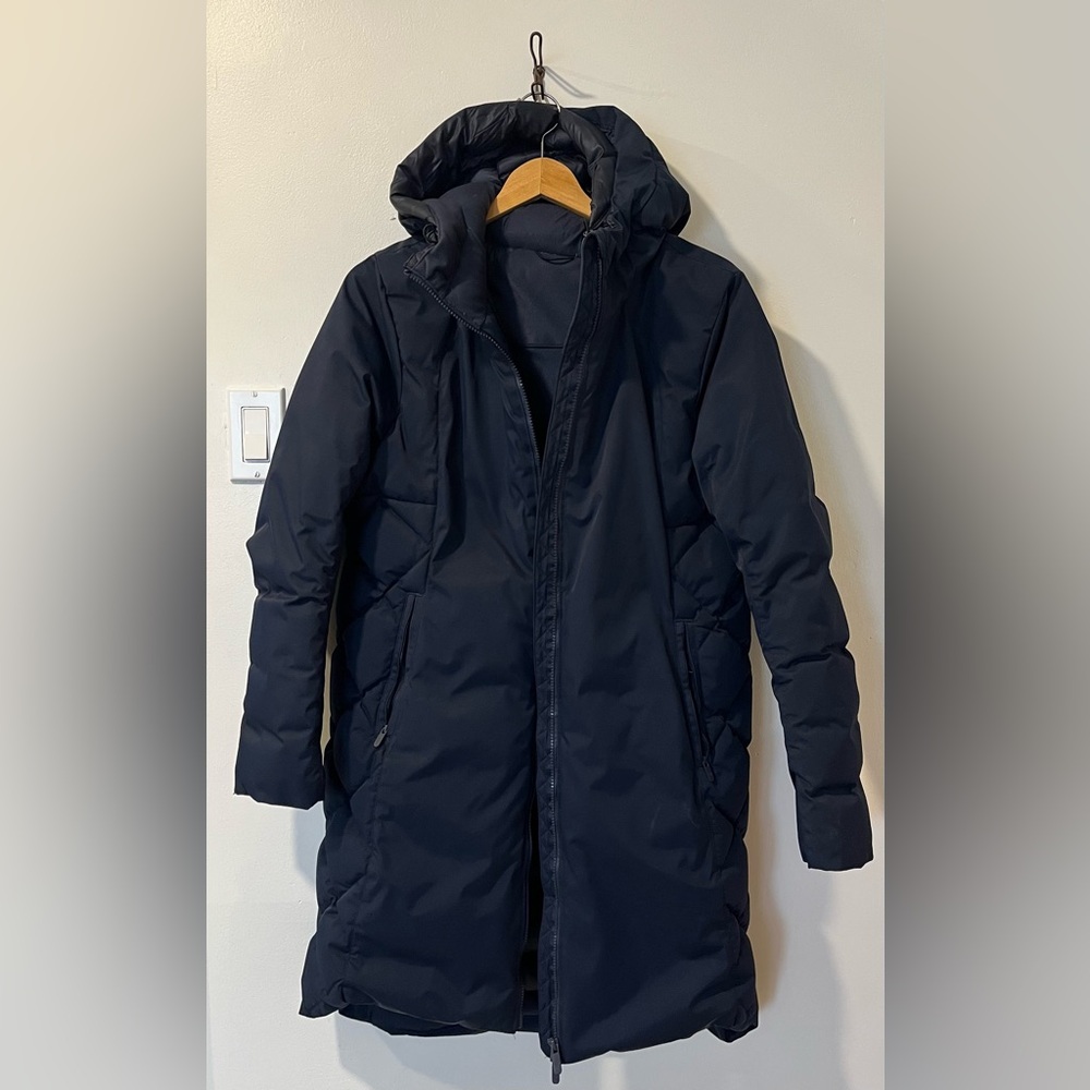 lululemon athletica - Navy Fluff Puffer Coat with Hood